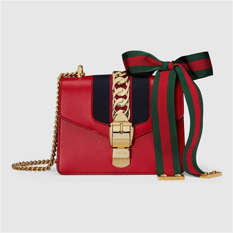 Gucci Sylvie Mini Chain Bag in Black 